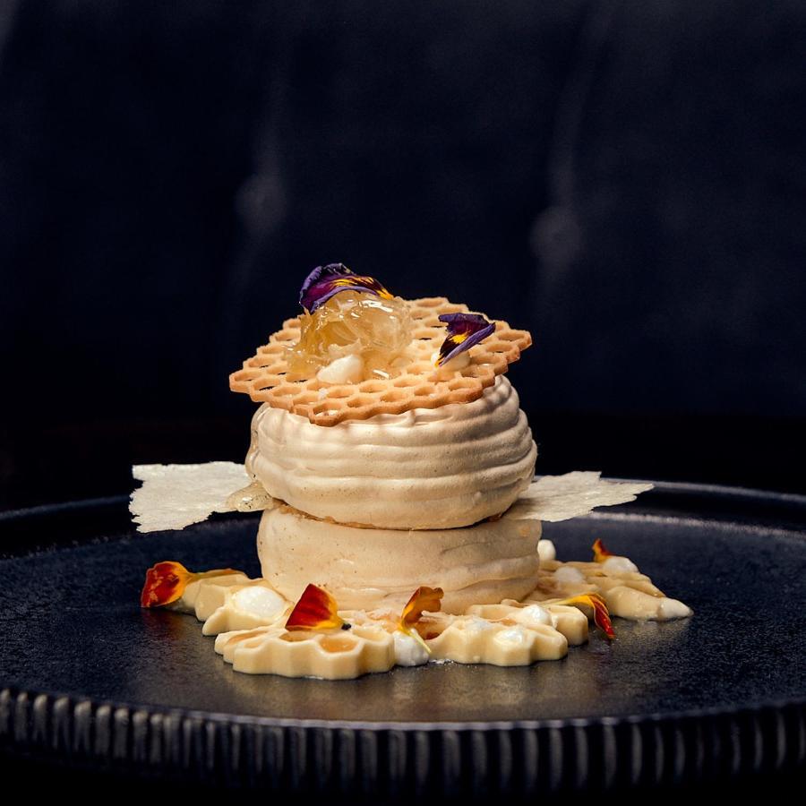 The G Hotel & Spa Galway Exterior foto A modern dessert
