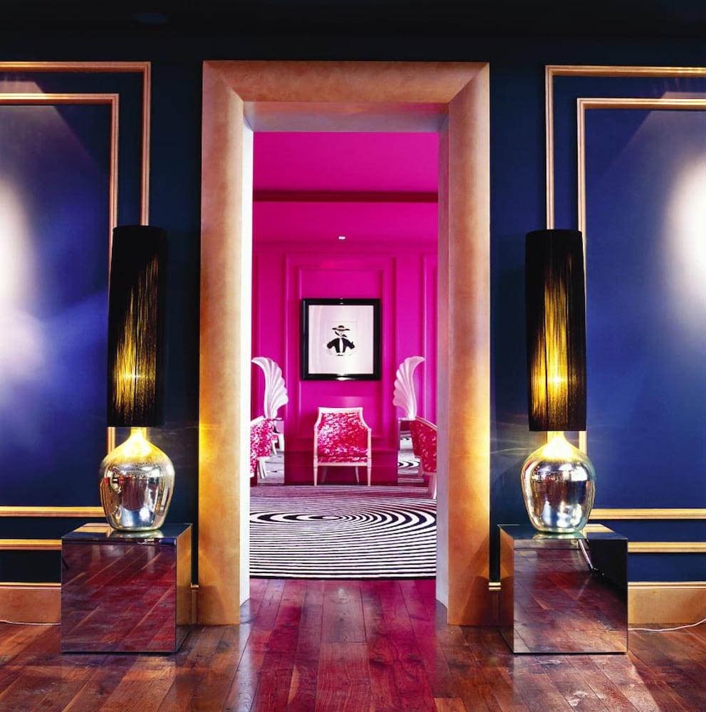 The G Hotel & Spa Galway Exterior foto A suite at the Mandarin Oriental, Paris