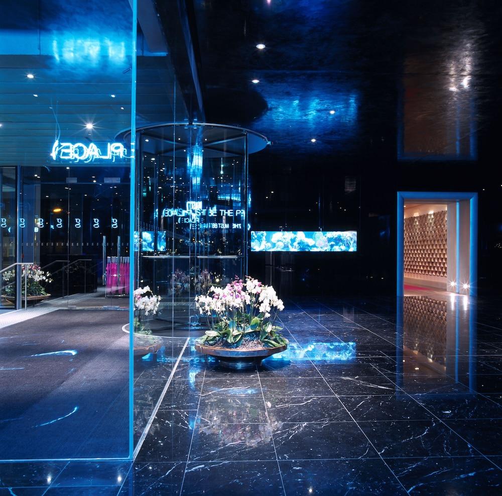 The G Hotel & Spa Galway Exterior foto Entrance to the hotel