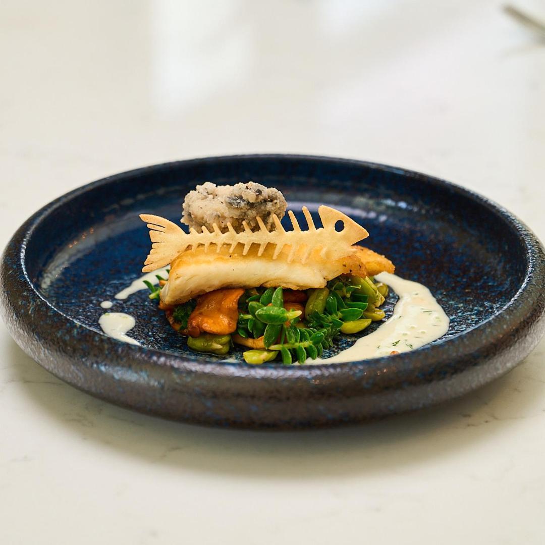 The G Hotel & Spa Galway Exterior foto A dish of fish
