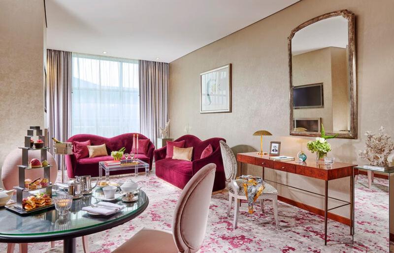 The G Hotel & Spa Galway Exterior foto Suite at the InterContinental London Park Lane